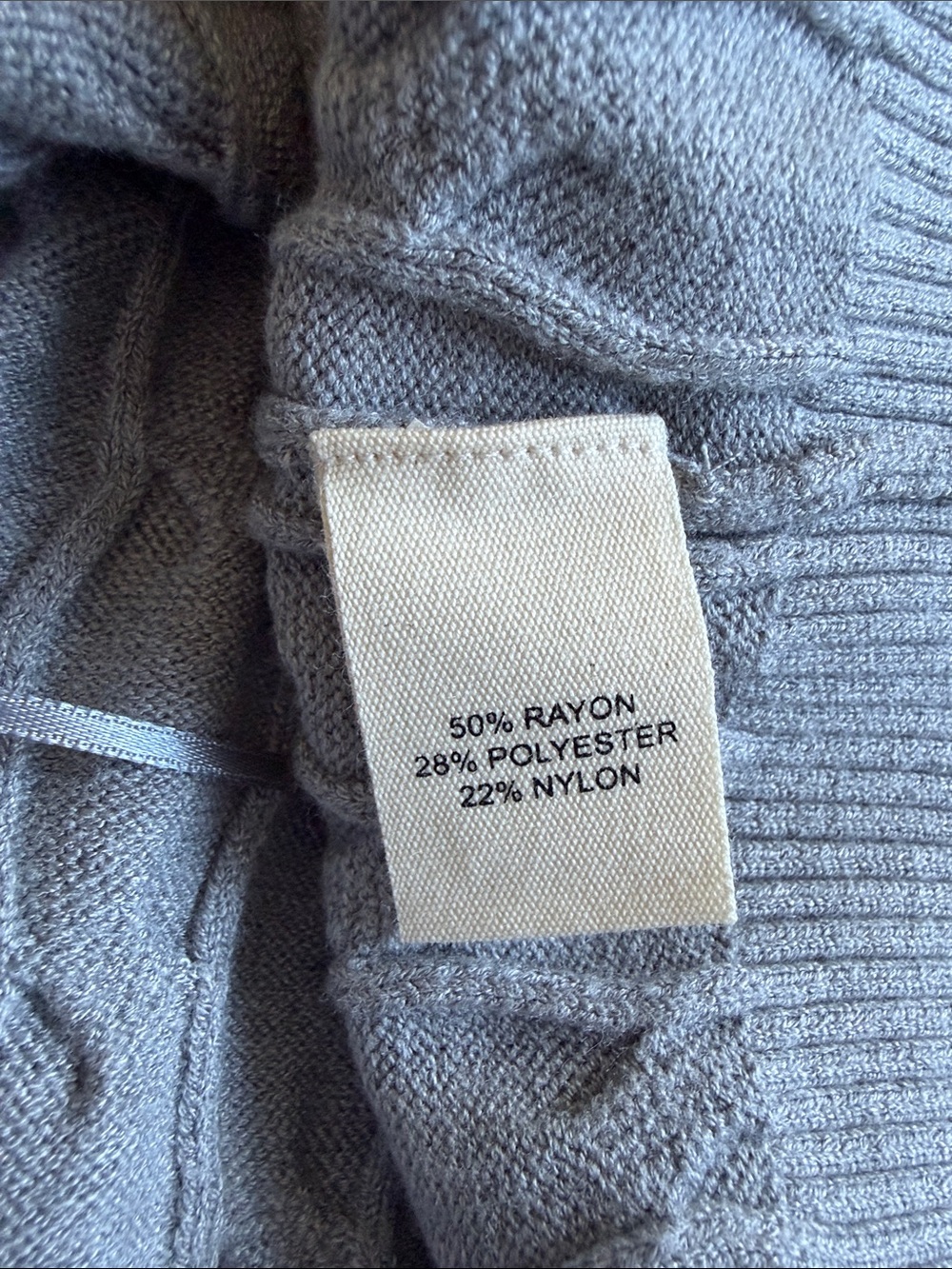 NWT Marled Gray V-Neck Cable Knit Button Front Sweater Vest Super Soft Size XL - Picture 3 of 4